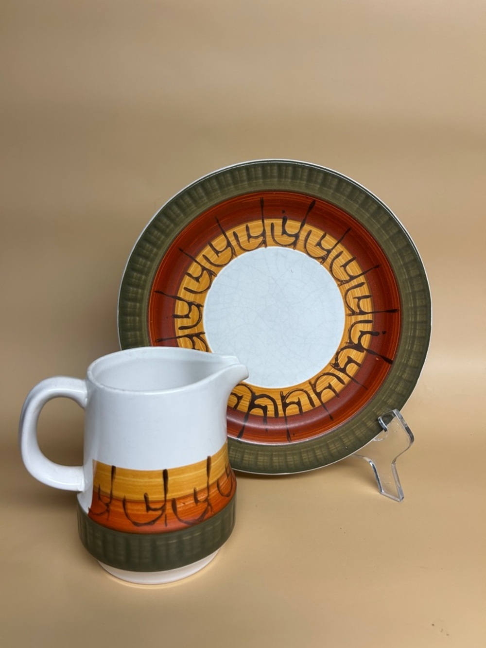 Casual Céram Galaxy Stoneware Creamer 8007 Japan and Breakfast ceramic plate